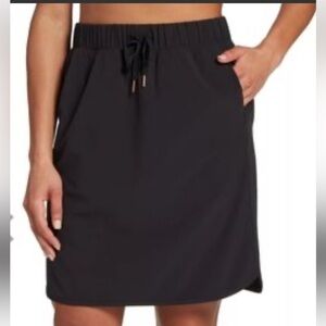 CALIA by Carrie Underwood Black Skirt Front Side Pockets Size Large